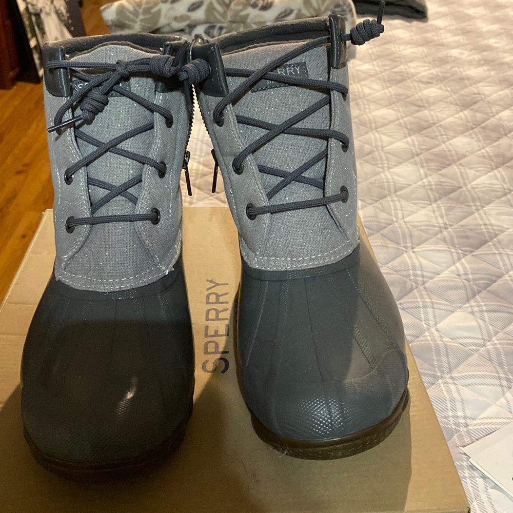 Sperry  boots